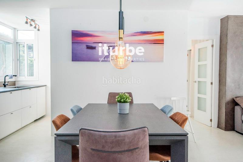 Foto c8b4b517-a640-4cd9-a10a-6317de17b56b. Flat with parking pool in Elviria Marbella