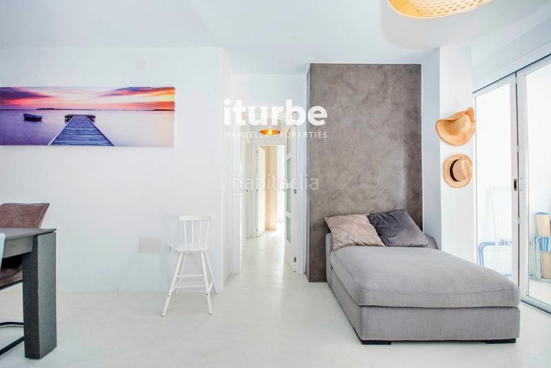 Foto fcabf556-1b5e-4b89-91cb-7d3eee7d5bc1. Flat with parking pool in Elviria Marbella