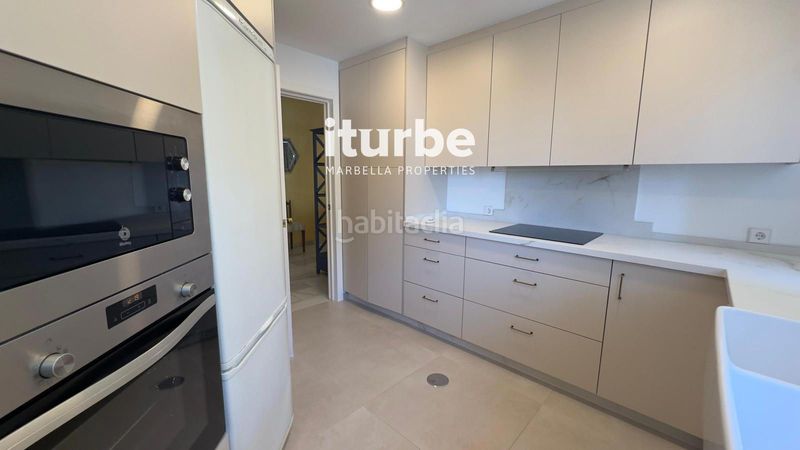 Foto 29b92449-8377-4ae0-a6bd-39e489070958. Lloguer pis amb aparcament piscina a La Carolina - Guadalpín Marbella