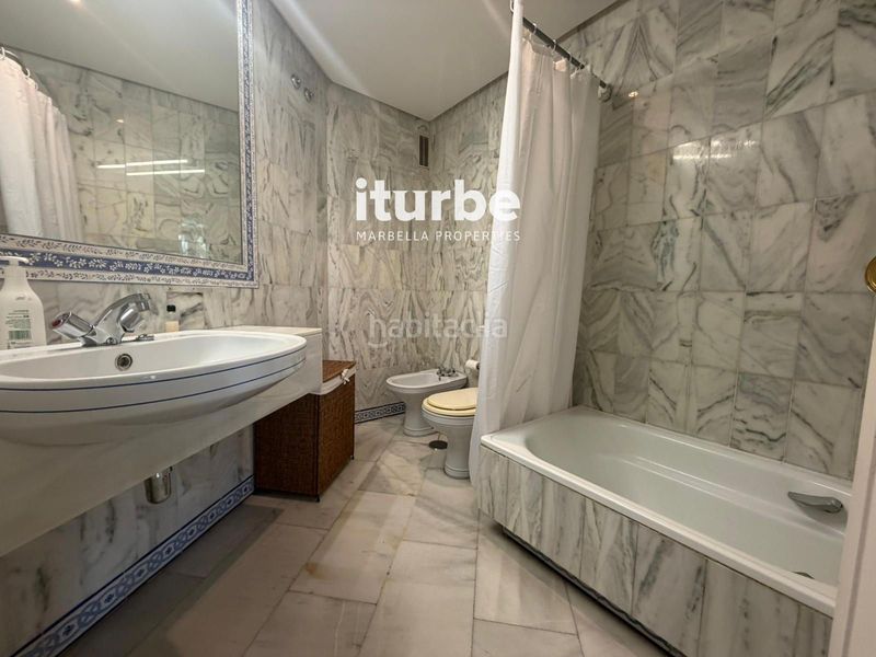 Foto 4af60ed9-05ea-4846-b7e9-3bf1995c5146. Lloguer pis amb aparcament piscina a La Carolina - Guadalpín Marbella