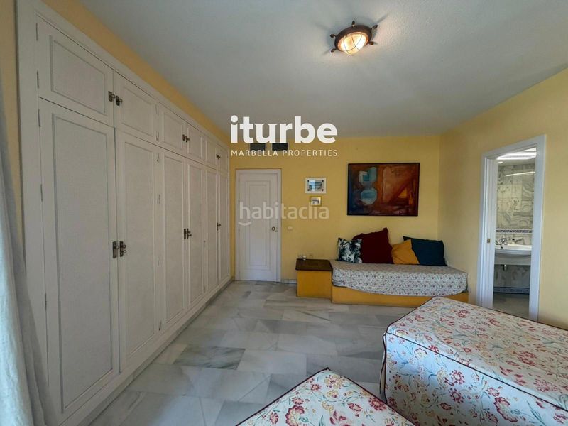 Foto cf1f84da-d647-400c-a953-3cea13bfa95b. Lloguer pis amb aparcament piscina a La Carolina - Guadalpín Marbella