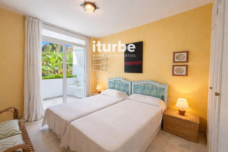 Foto eee22f49-3184-43d8-b247-eea24cef9027. Lloguer pis amb aparcament piscina a La Carolina - Guadalpín Marbella