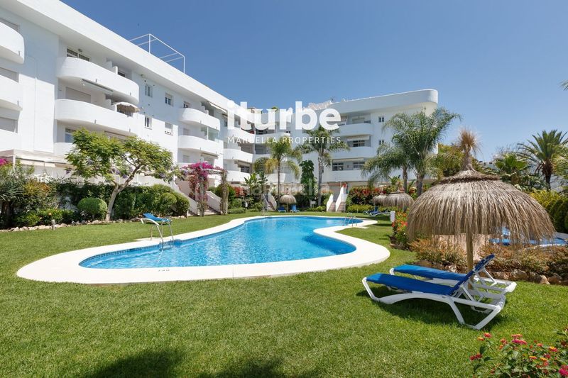 Foto 3be1db46-2c72-41c5-b9e7-3689bf92e513. Dúplex amb aparcament piscina a La Carolina - Guadalpín Marbella