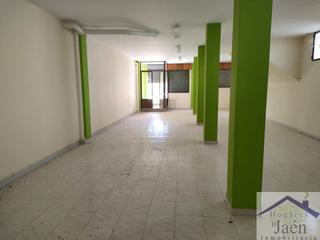 Local Comercial  Plaza la fuente, p.ss, po.1. Local com. en venta en peal de becerro.