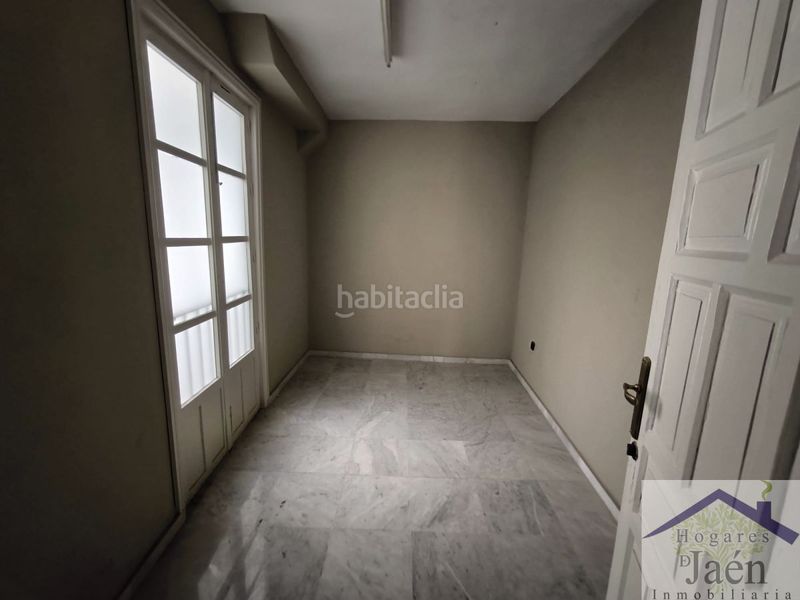 Foto 4d759eba-5c5d-4243-b6ef-d0ab8527e4c1. Oficina  en venta , 8 dormitorios. en San Bartolomé - Millán de Priego Jaén