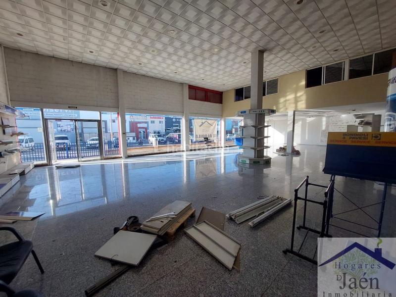 Foto 70866d9f-5a79-4006-bd9f-44329058201c. Miete fabrikhalle in Úbeda