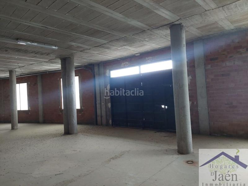 Foto 9e2696d3-0c3a-4611-88f1-d824fb25aeb8. Nave industrial  en venta . en Cazorla