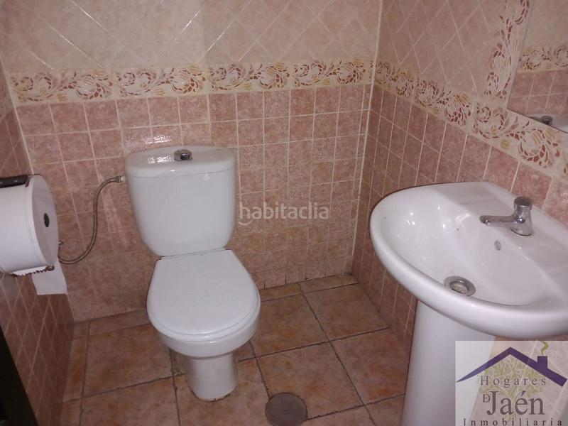 Foto 6cd7dff0-c9f7-4313-aa68-1acfee9866d0. Local comercial a Peñamefecit - Avda Barcelona Jaén