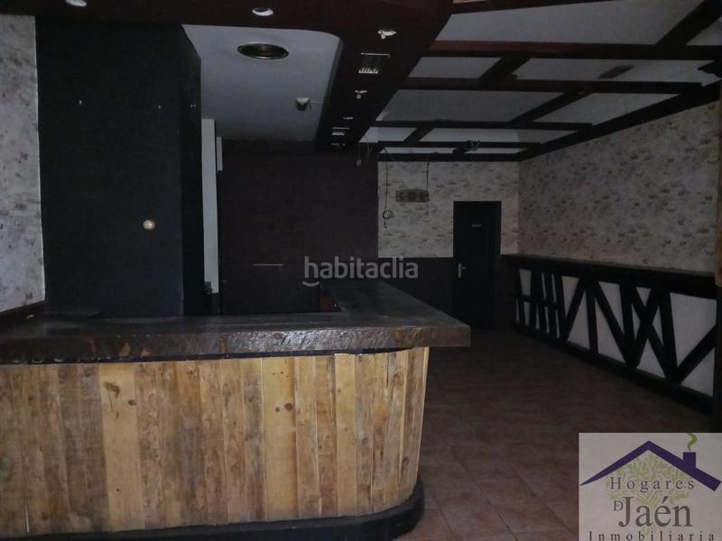 Foto e050174c-be49-4e98-9c41-b660444db8ea. Local comercial a Peñamefecit - Avda Barcelona Jaén