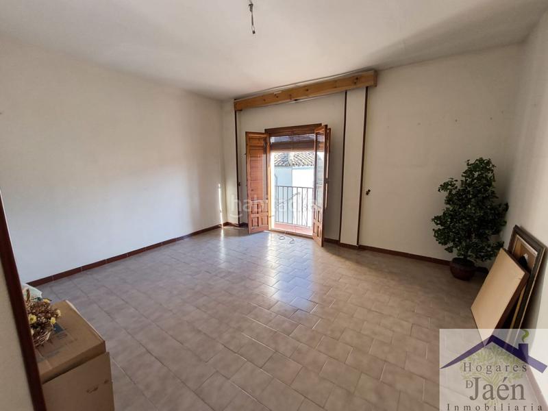 Foto d34b344a-5092-4874-b4b6-b6914a0fc280. Piso  en venta en ubeda, 3 dormitorios. en Úbeda