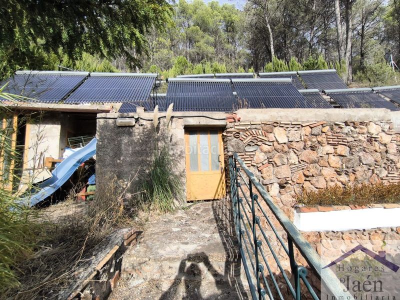 Foto 4cd37ca6-9f44-4464-844b-f98d53c09b68. Edifici a Benatae