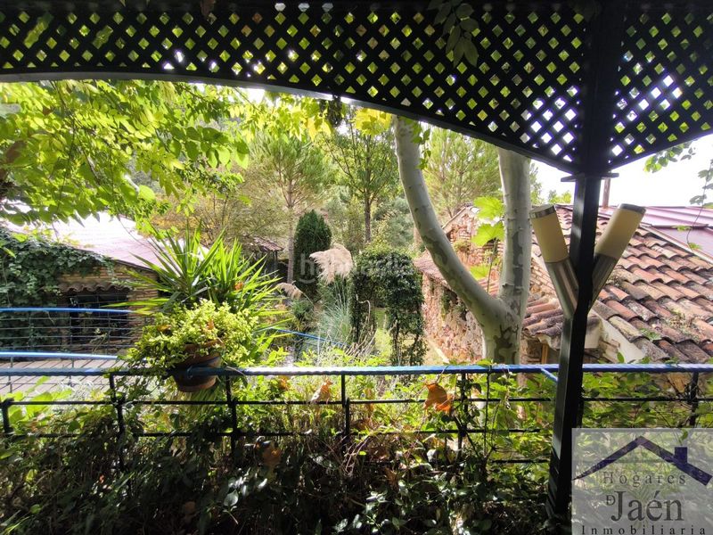 Foto 50ec3c15-a1a8-46bd-8423-12bfd7f59118. Edifici a Benatae