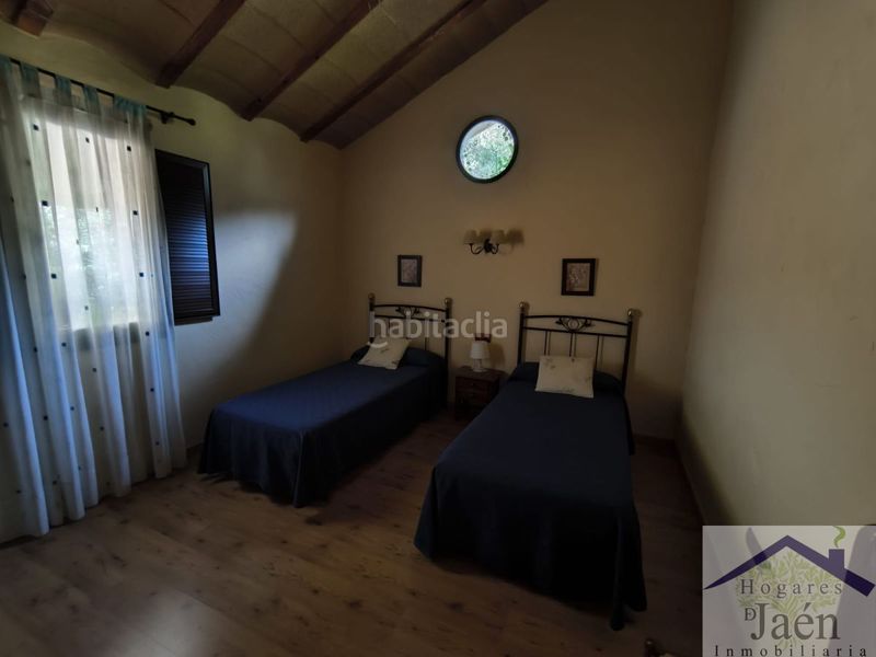 Foto 5c11a228-b973-4c71-b4ef-f98fd5bd5bbb. Edifici a Benatae