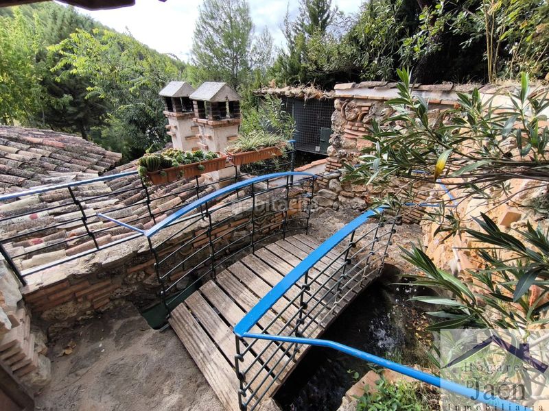 Foto 77061b16-b822-4570-b4f1-5d4acf1794cb. Edifici a Benatae