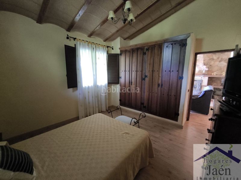 Foto 811b74be-821c-4d77-8d0b-542615b273c4. Edifici a Benatae