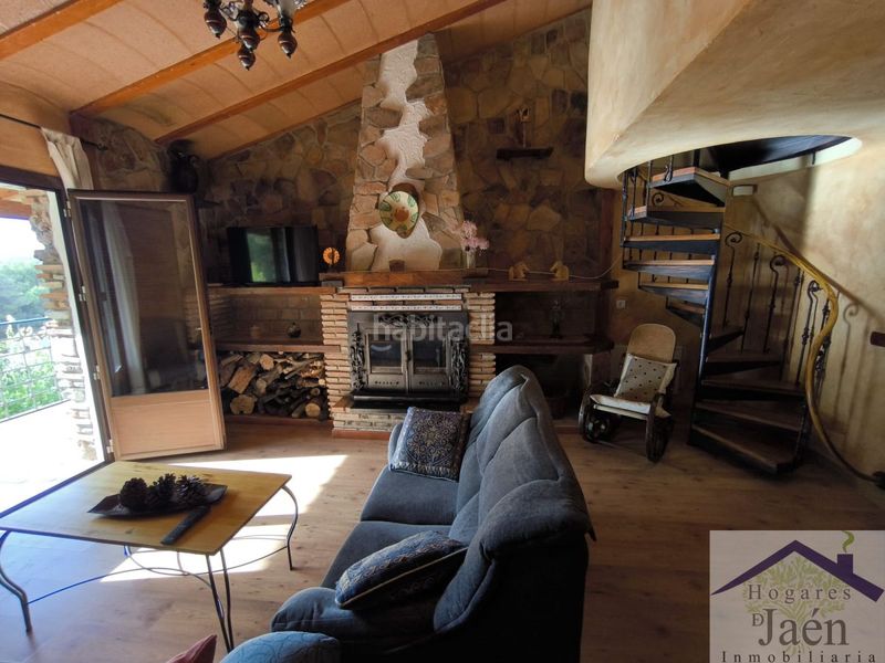 Foto b6831fe4-f7a0-45ff-bee2-c62783e30053. Edifici a Benatae