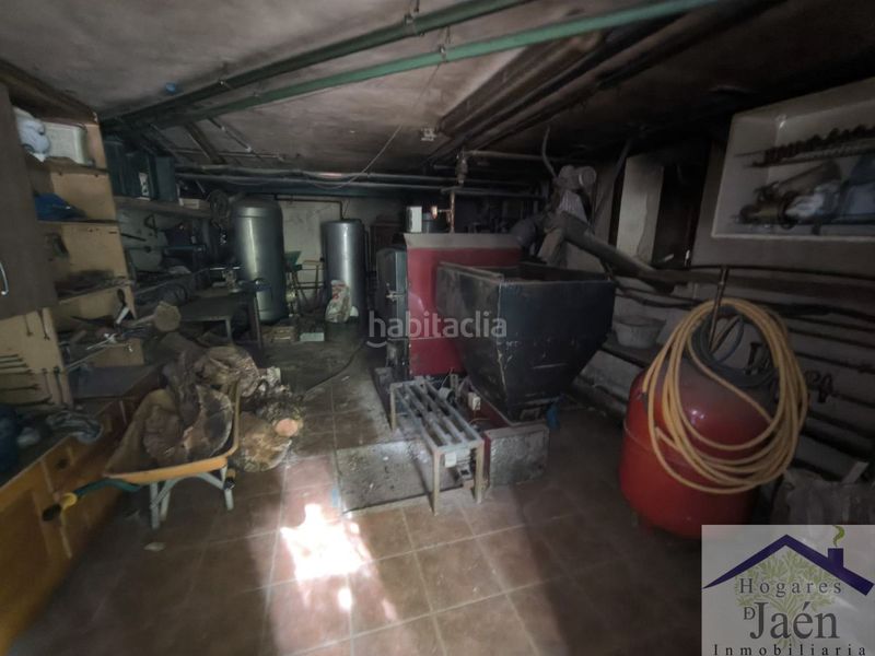 Foto ca724752-e49e-490d-9d91-3baddb4dae93. Edifici a Benatae