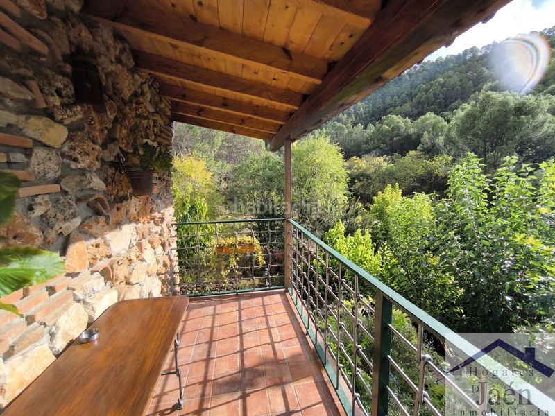 Foto fca755c1-317b-419f-bc33-b1ae62bf70e3. Edifici a Benatae