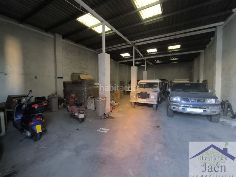Foto e50dcea8-bcc5-4367-abd4-4ed0c6cf6430. Nau industrial a Zona Hospital Linares