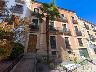 Maison  Constitucion. Casa en venta en villanueva del arzobispo, 7 dormitorios.