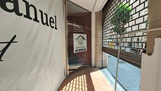 Lloguer Local Comercial  Corredera de san marcos. Local com. en alquiler en linares.