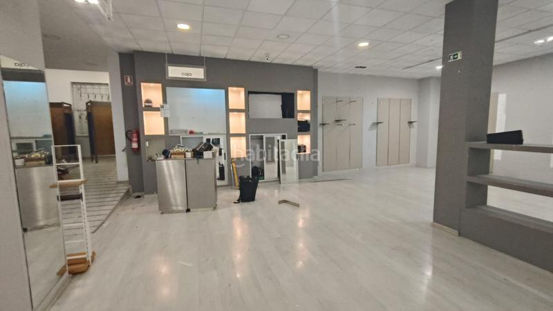 Foto e3944f05-626d-4d74-9d22-0fcb8aa8872a. Lloguer local comercial a Centro ciudad Linares