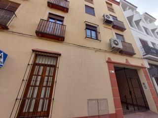 Local commercial à Andújar. Local com. en venta en andujar, 4 despachos.