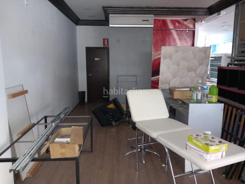 Foto a7a0c01d-6bf1-438c-b39f-115cbc25bb21. Rent business premise in Linarejos Linares