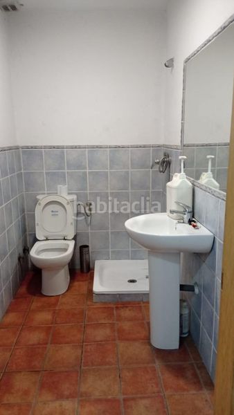 Foto 22c6c679-9a7f-4c2a-b7fc-42f487211d80. Location bâtiment à usage industriel dans Úbeda