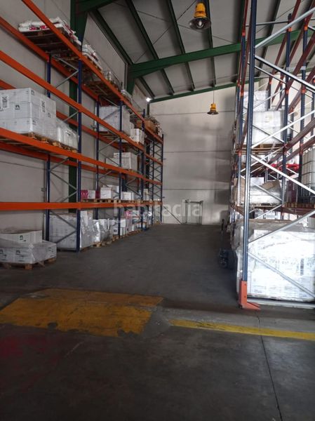 Foto 28bd4b55-d345-4ae5-8f8a-eb3d6a4ac705. Location bâtiment à usage industriel dans Úbeda