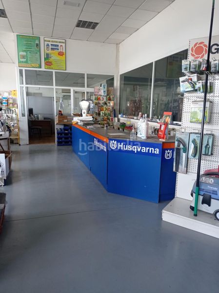 Foto ad620df5-1fca-4f0f-9f5e-7a6bbf85e9d2. Location bâtiment à usage industriel dans Úbeda