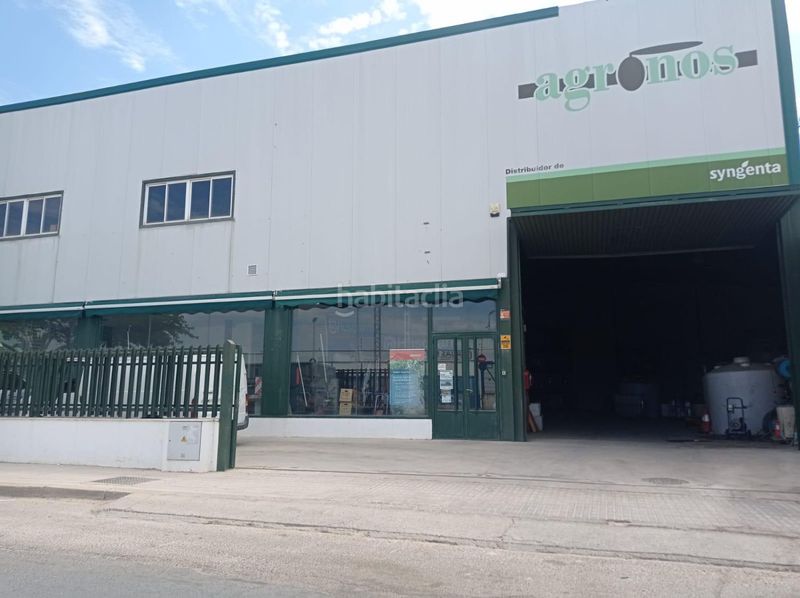Foto 0877d842-5530-41d6-8b16-82823a80319c. Nau industrial a Úbeda