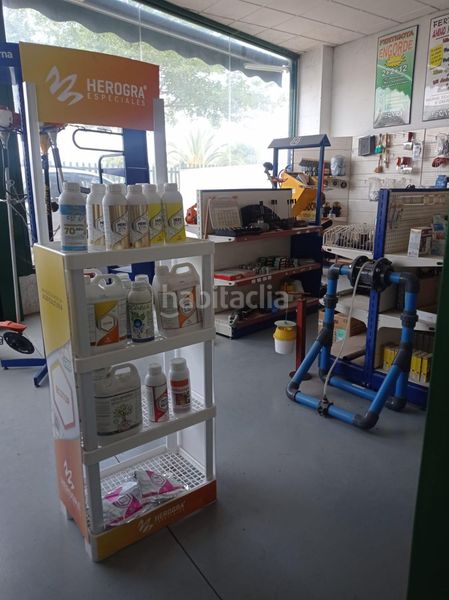 Foto ae7d49ce-0b1e-479d-9b38-a6c420835afc. Nau industrial a Úbeda