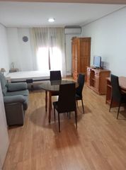 Lloguer Estudi a Centro ciudad. Estudio en alquiler en linares, 1 dormitorio.