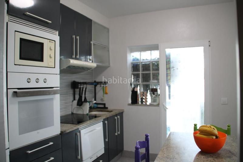 Foto cb08dbe2-d4dd-4d38-84cb-03cbbdfdeac9. Piso venta de piso en pontevedra: Noalla () en Noalla Sanxenxo