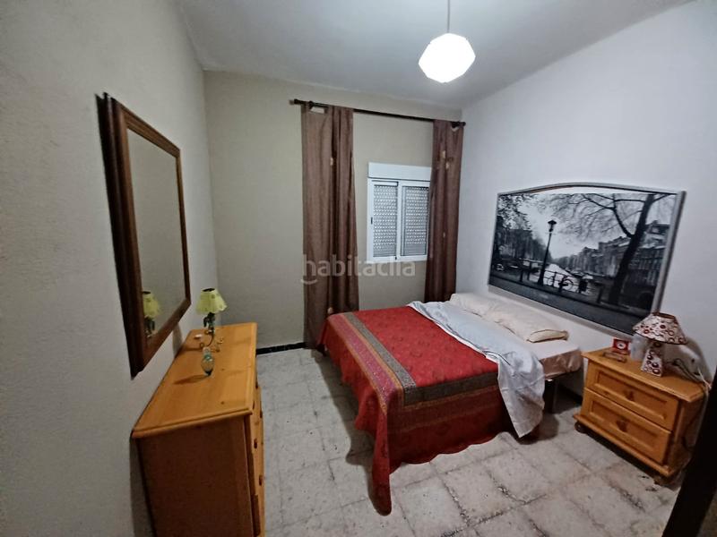 Foto 277ee607-a18e-41c0-81f7-a8f0a339f76e. Chalet con camino piscina in Los Lagos Guillena