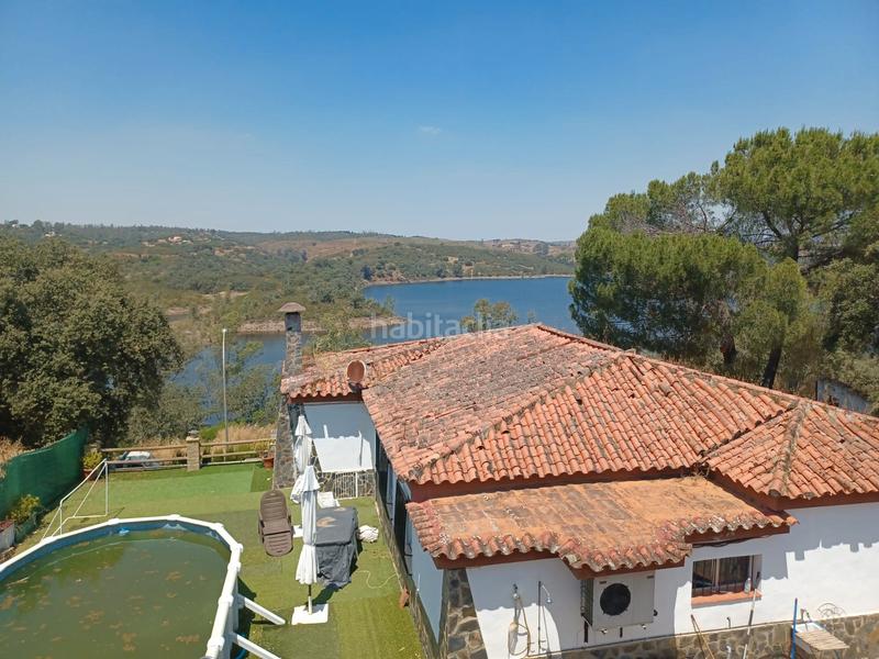 Foto 5a08790c-5a11-47c2-9c8c-5648a0620c12. Chalet con camino piscina in Los Lagos Guillena