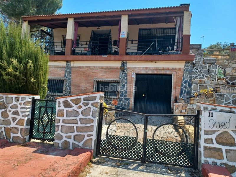 Foto 788a84fc-3123-43e5-808b-158141e8f286. Chalet con camino piscina in Los Lagos Guillena