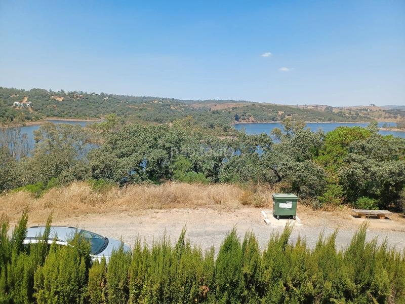 Foto f2f48165-4256-4b92-9070-33980ea3d2c5. Chalet con camino piscina in Los Lagos Guillena