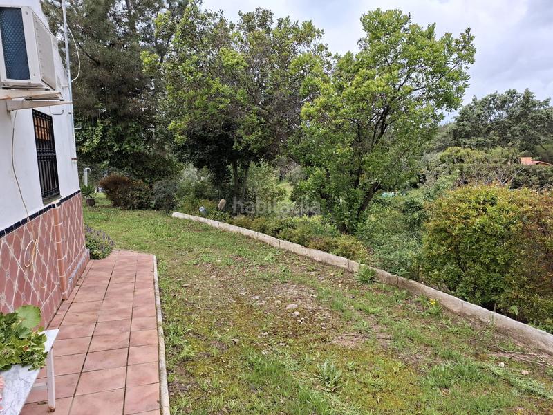 Foto a5efb9ab-230a-4e48-8b33-f5d13104ee6a. Xalet amb xemeneia a Los Lagos Guillena