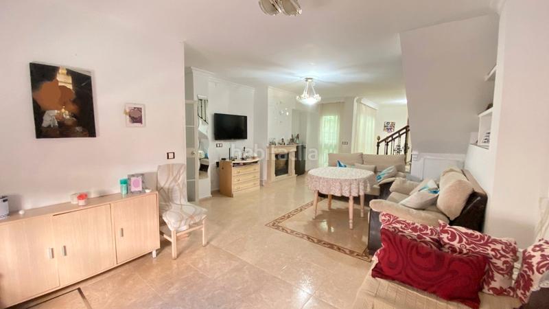 Foto 03a3ee38-49f2-4ffd-990e-da1864463ca7. Casa a schiera con camino in Torreblanca Sevilla