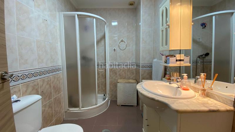 Foto b2be4ef7-7934-44a1-8c28-befaeb6780e7. Casa a schiera con camino in Torreblanca Sevilla