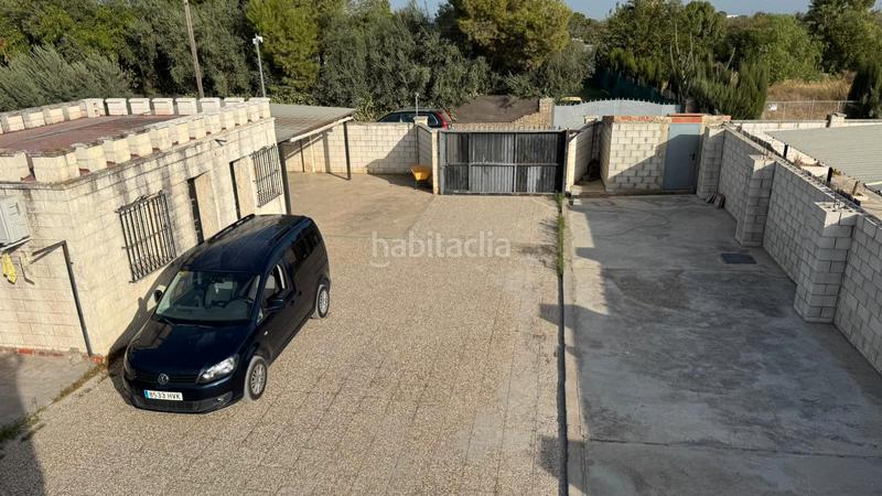 Foto 235d98d8-6315-4c67-9d9c-18c5673e77e5. Xalet amb xemeneia piscina a Carmona