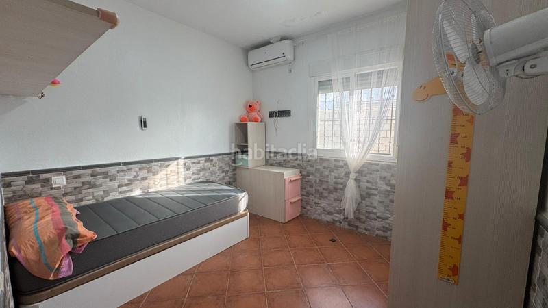 Foto 625b0981-9ce7-4cdf-a496-e59fe7f76b79. Xalet amb xemeneia piscina a Carmona