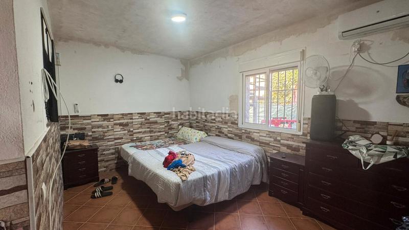 Foto 71ae2d58-0a65-4fe4-ab4c-5a1337611f9e. Xalet amb xemeneia piscina a Carmona