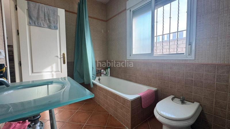 Foto 85acb7a9-f950-4e26-ba02-a8bd1ca5c9fc. Xalet amb xemeneia piscina a Carmona