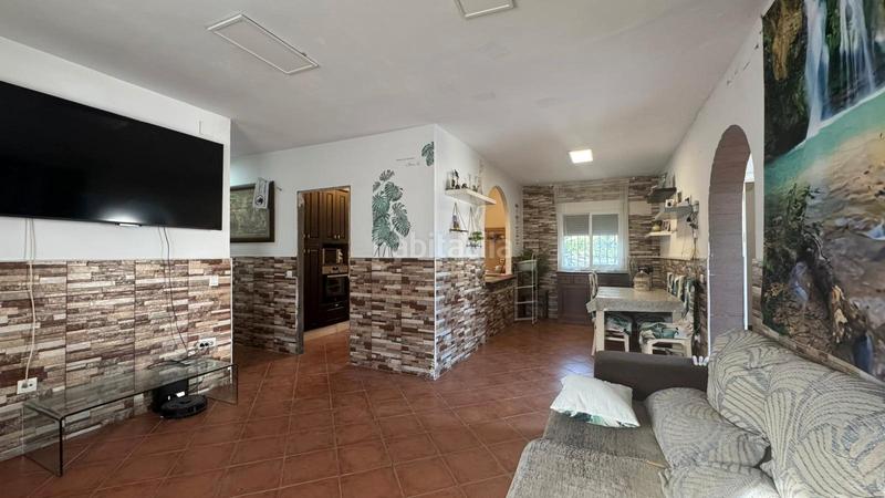 Foto 993b992c-46af-4ce8-8283-35b96366cbed. Xalet amb xemeneia piscina a Carmona