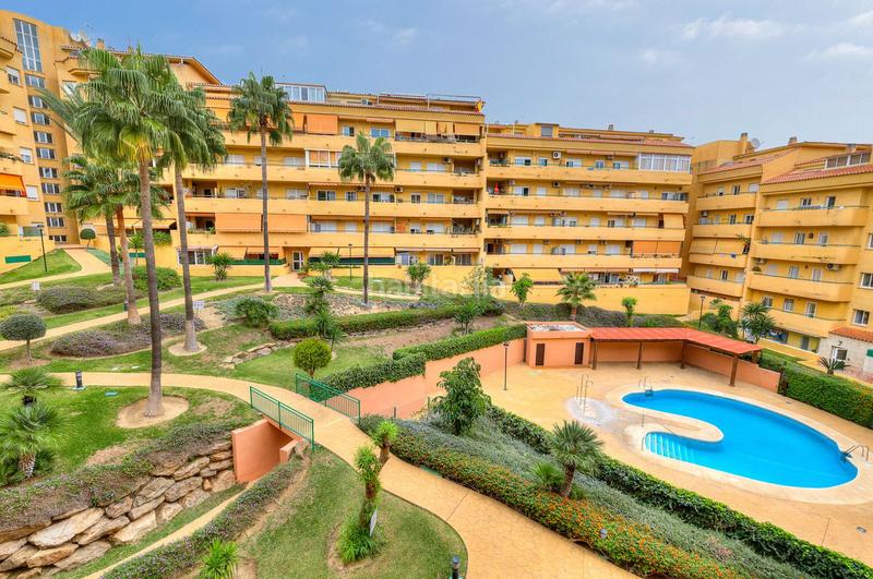 Foto c30858bc-7f80-4c78-bbc8-032b827fe574. Apartament a calle las viñas 2 a Los Pacos Fuengirola