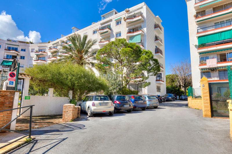 Foto ca7e9a94-773e-4b6f-aefc-d393f153838f. Apartamento en avenida de benyamina 5 descubre las mejores playas en Torremolinos