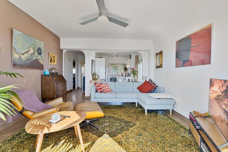 Foto f8ebbd35-3916-4091-9909-9844b19e9f95. Apartamento en avenida de benyamina 5 descubre las mejores playas en Torremolinos